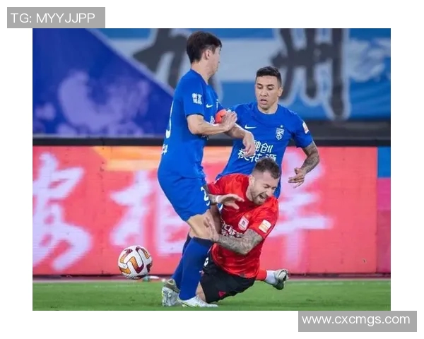 上港与鲁能激战正酣比赛结果揭晓引发球迷热议 上港与鲁能激战正酣比赛结果揭晓引发球迷热议