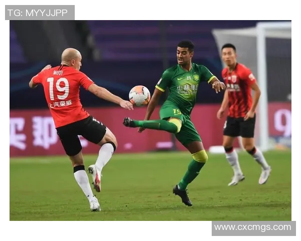 新加坡联赛精彩对决亚龙队迎战后港队全力争胜